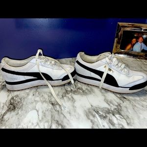 Women’s puma platform shoes size 9